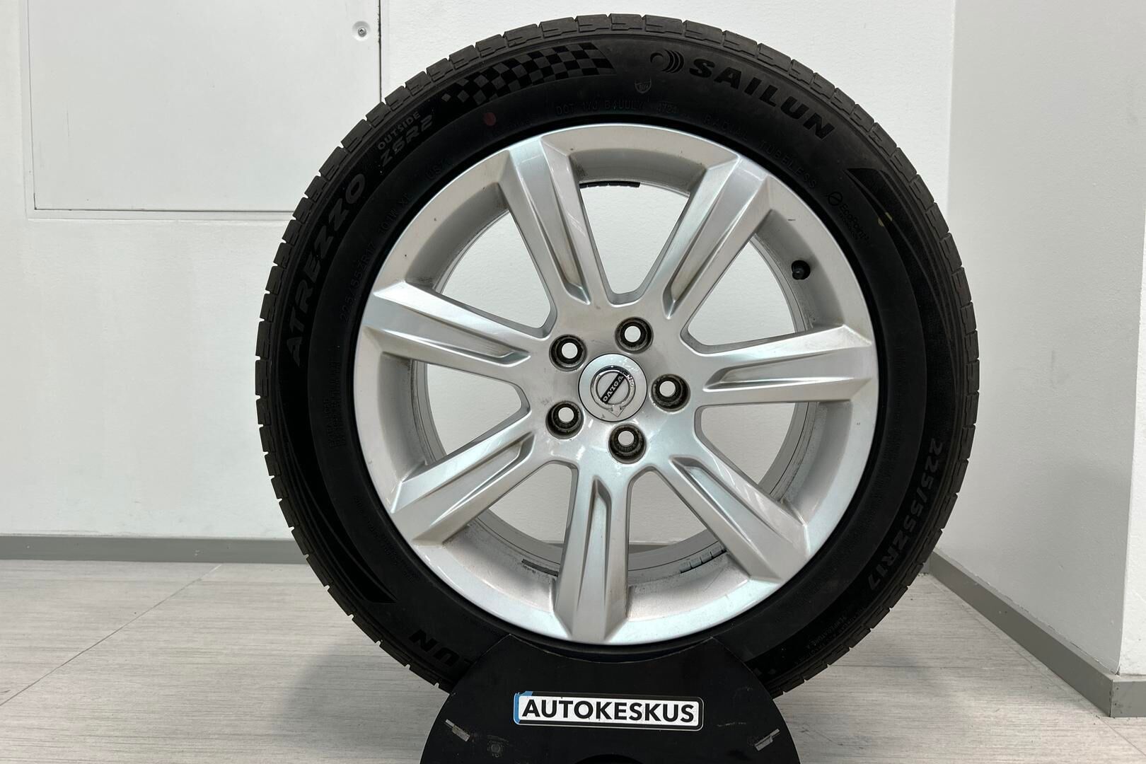 Volvo S90 iso kuva 24