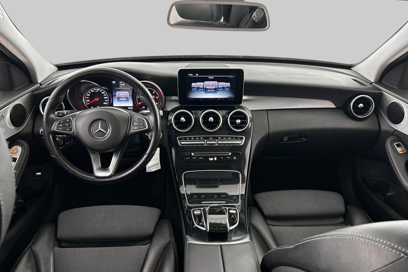 Mercedes-Benz C iso kuva 11