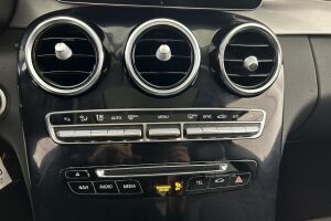 Mercedes-Benz C esikatselu 18