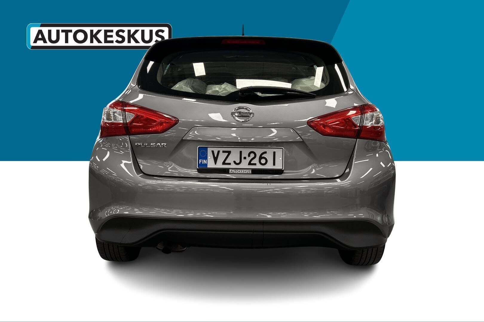 Nissan Pulsar iso kuva 4