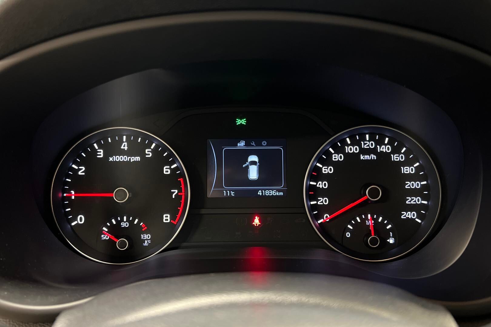 Kia Sportage iso kuva 14