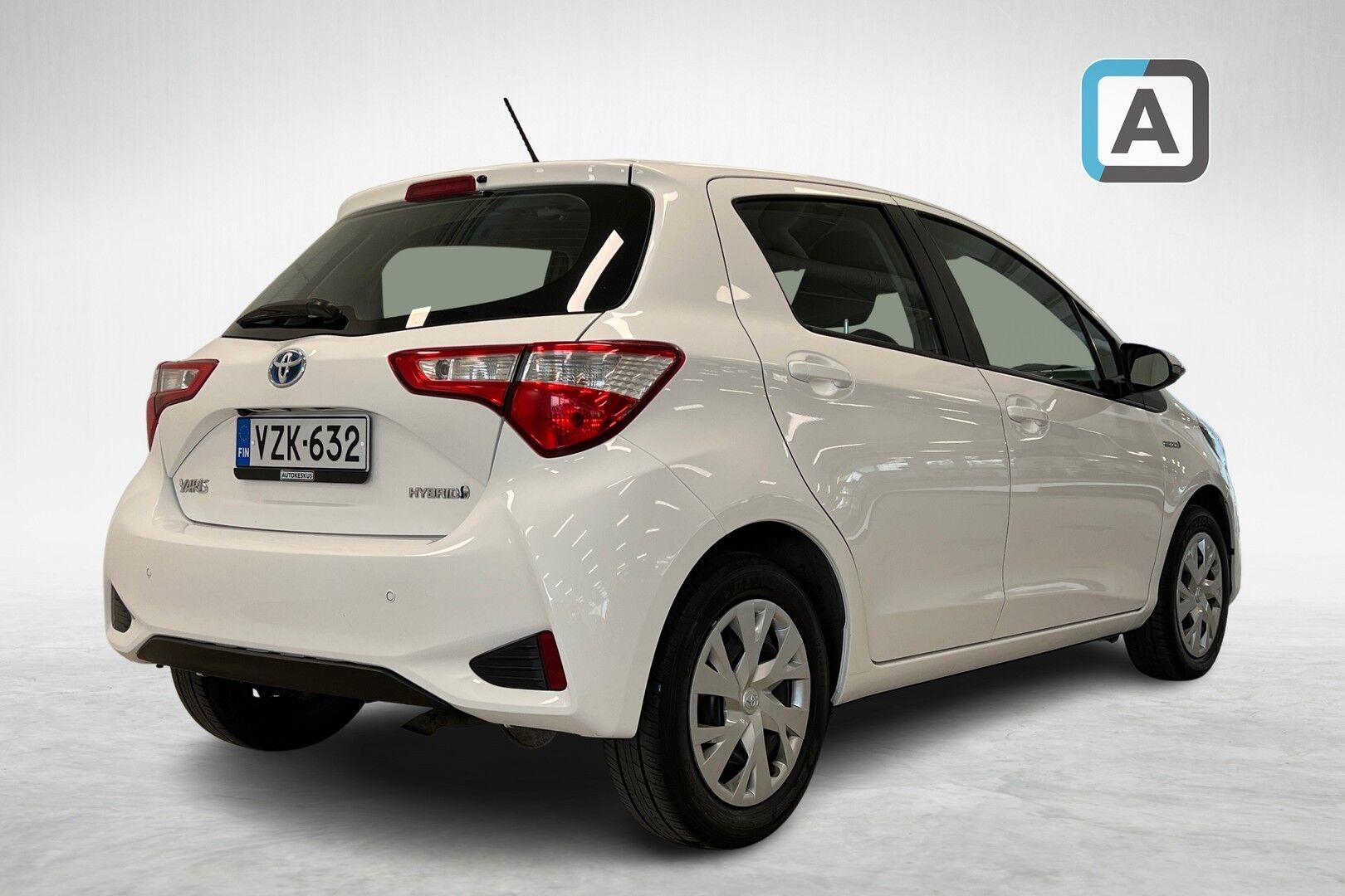 Toyota Yaris iso kuva 1