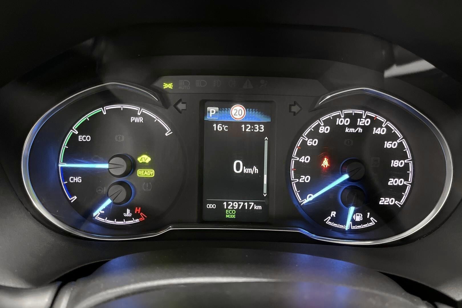 Toyota Yaris iso kuva 14