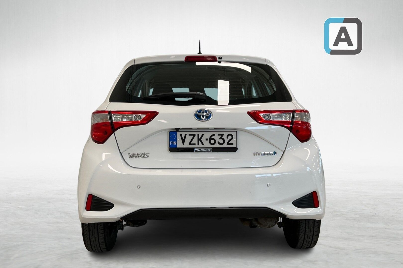 Toyota Yaris iso kuva 2