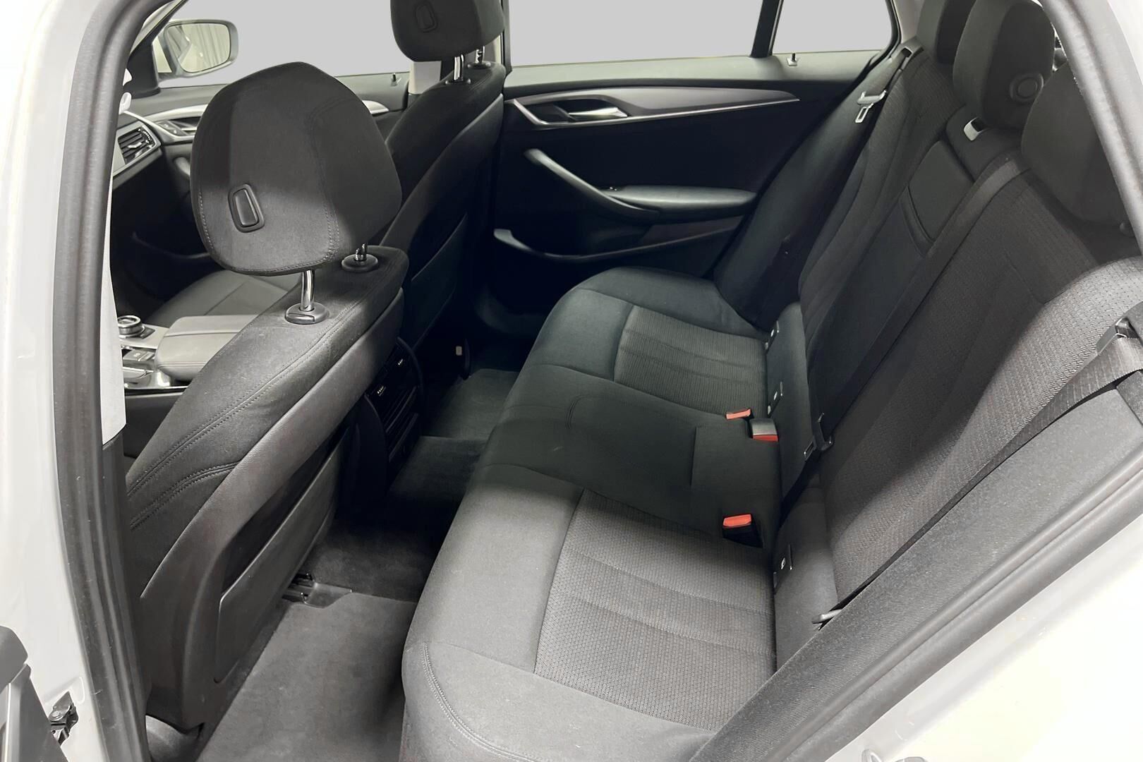BMW 5-sarja iso kuva 10