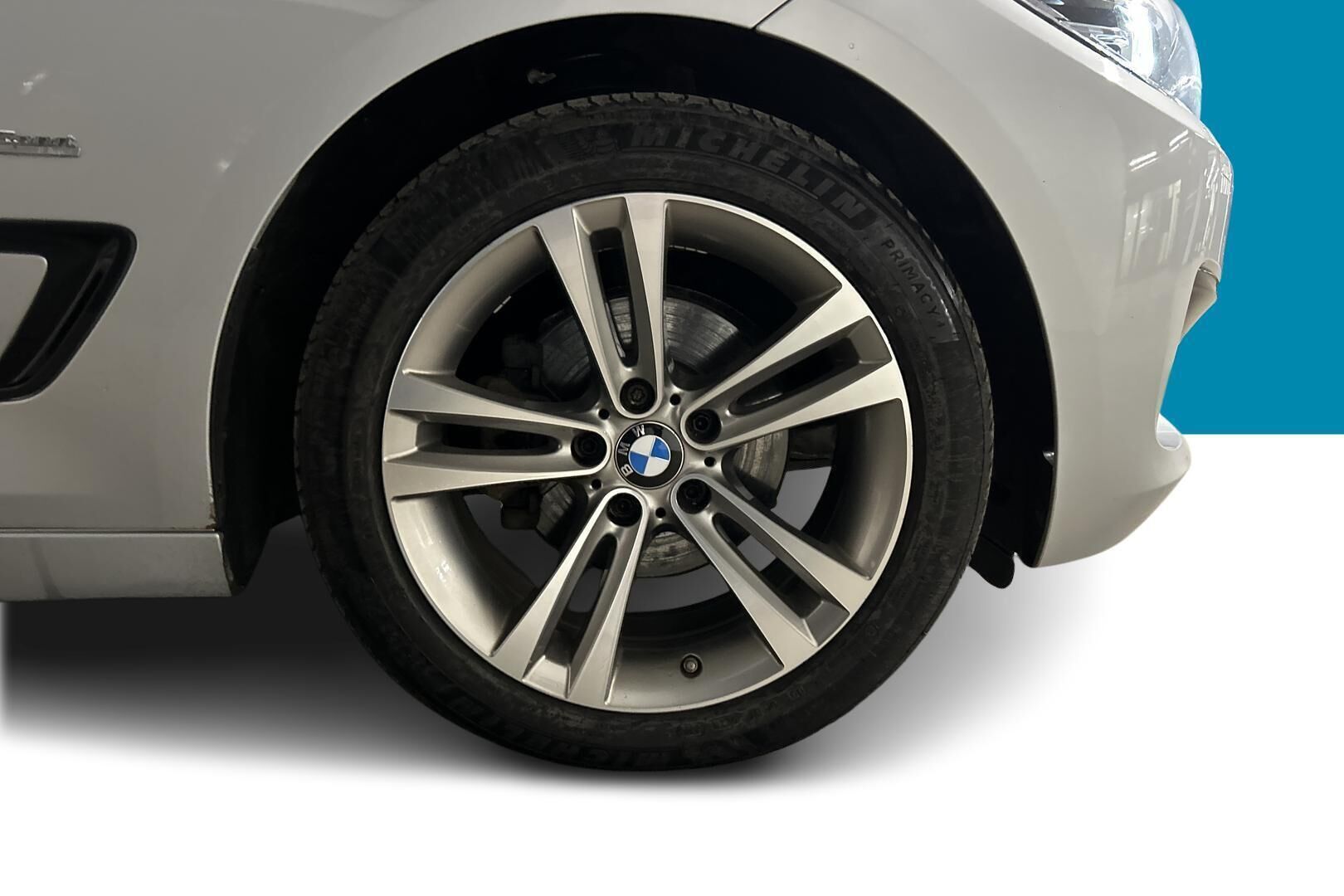 BMW 3-SARJA iso kuva 13