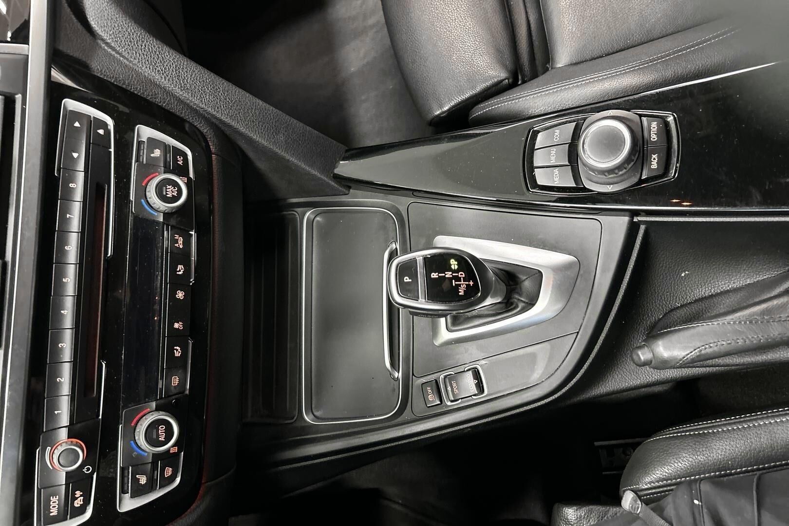 BMW 3-SARJA iso kuva 18