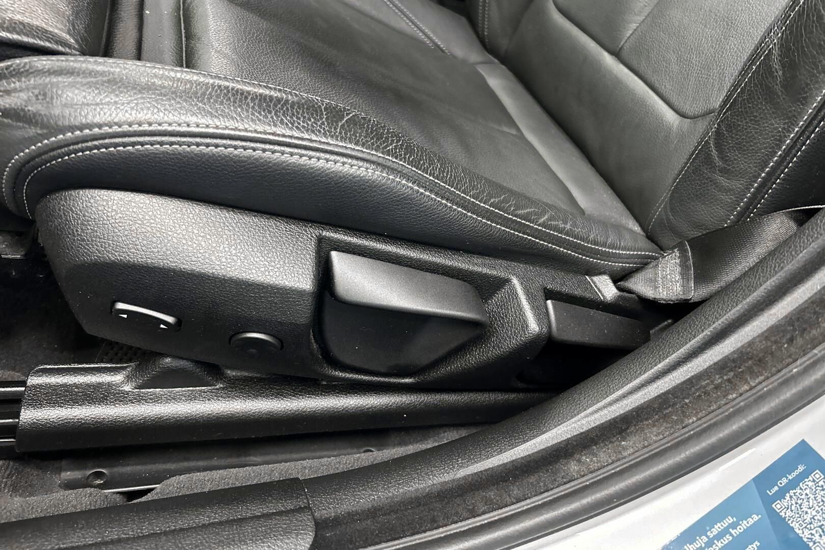 BMW 3-SARJA iso kuva 21