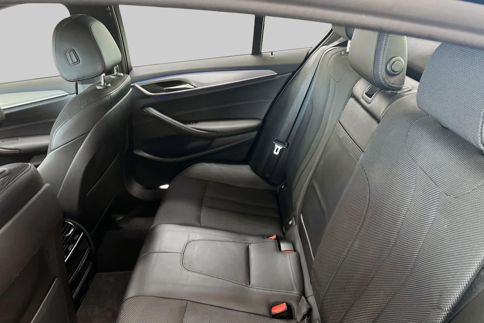 BMW 5-SARJA iso kuva 10