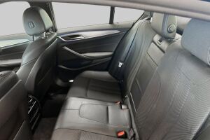 BMW 5-SARJA esikatselu 10