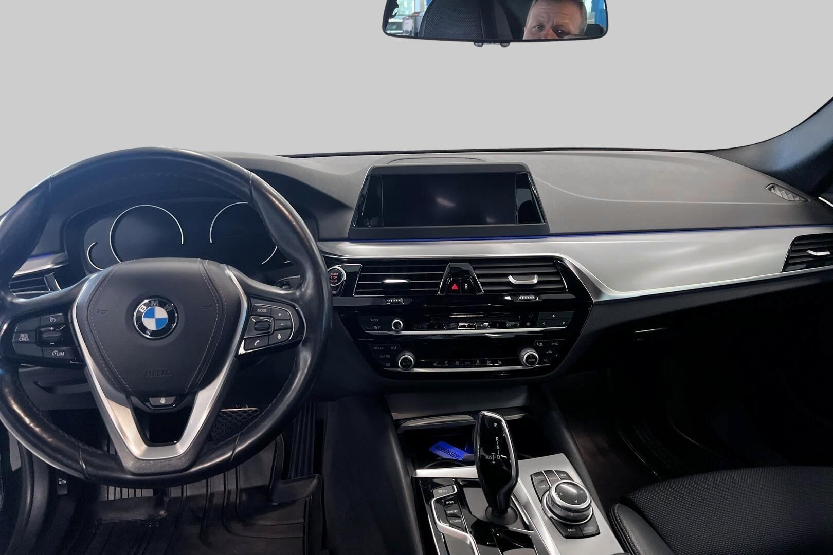 BMW 5-SARJA iso kuva 11