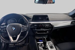 BMW 5-SARJA esikatselu 11