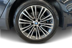 BMW 5-SARJA esikatselu 13