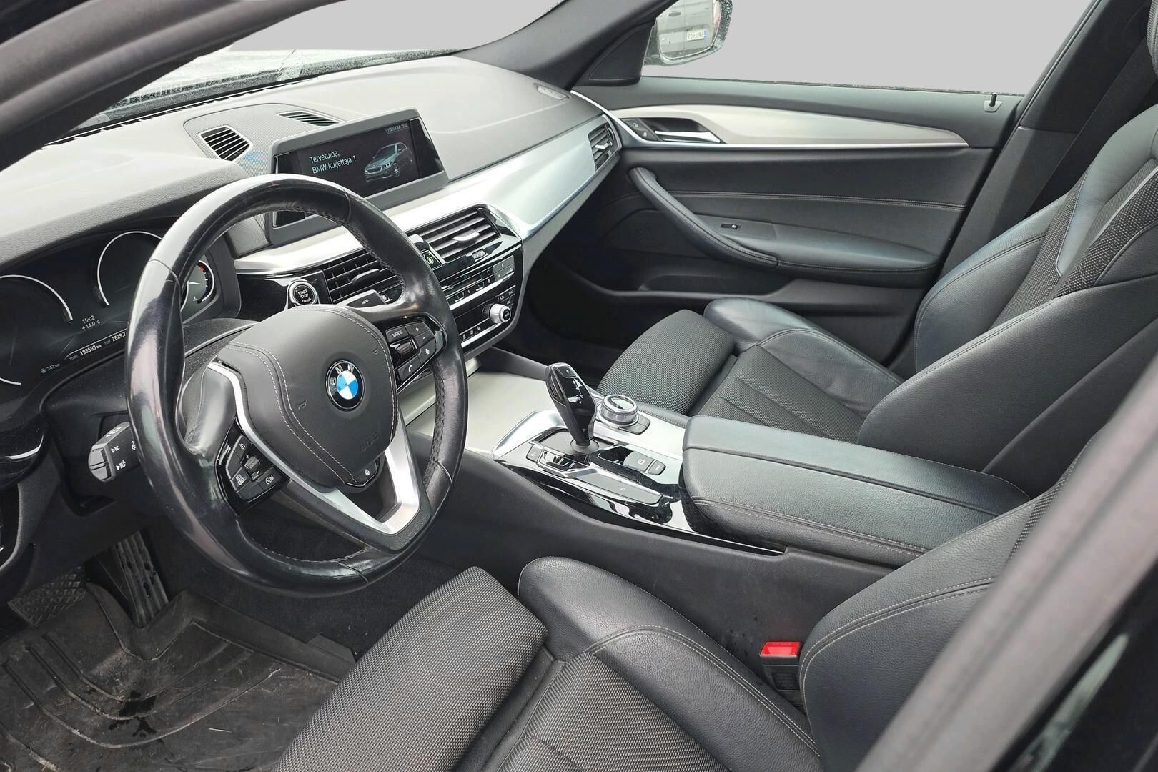 BMW 5-SARJA iso kuva 4