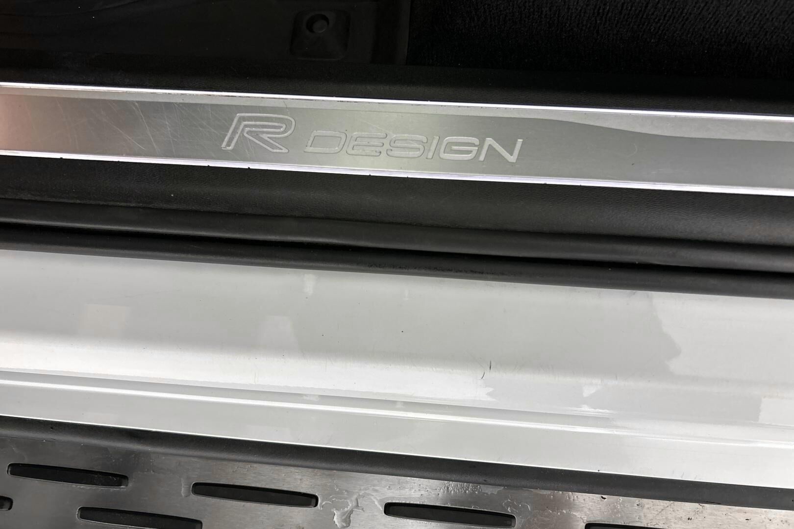 Volvo XC90 iso kuva 26