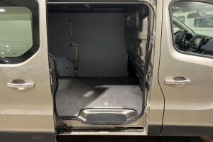 Opel Vivaro esikatselu 21