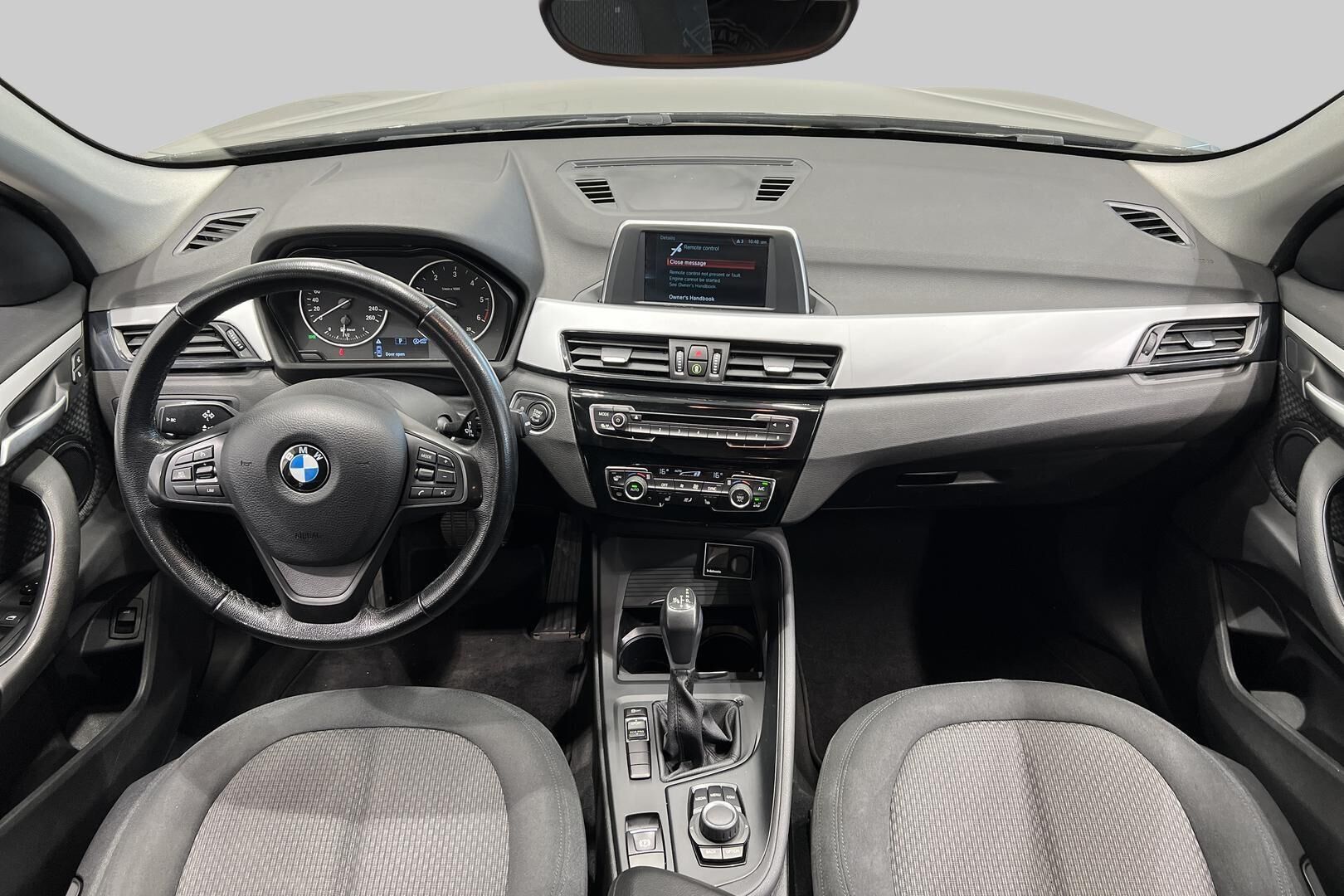 BMW X1 iso kuva 9