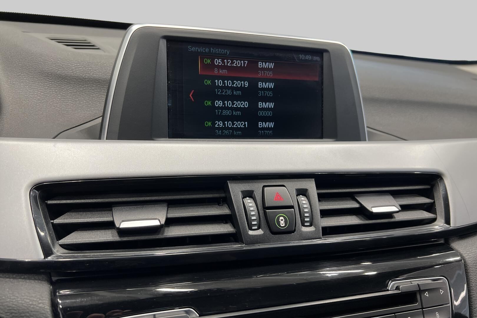 BMW X1 iso kuva 14