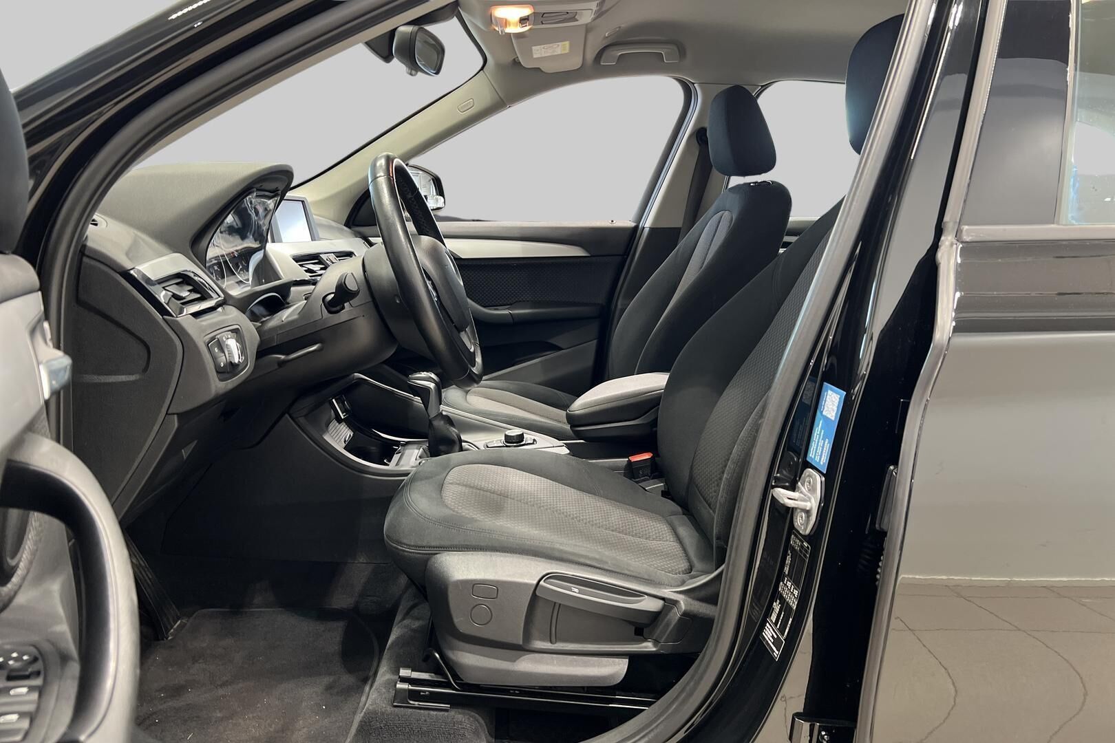 BMW X1 iso kuva 7