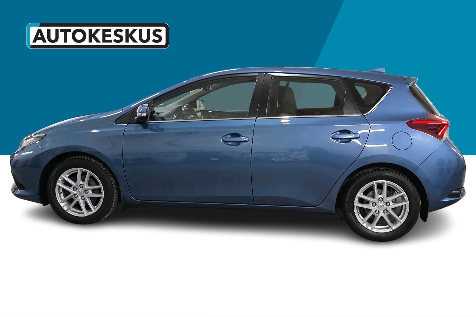 Toyota Auris iso kuva 7