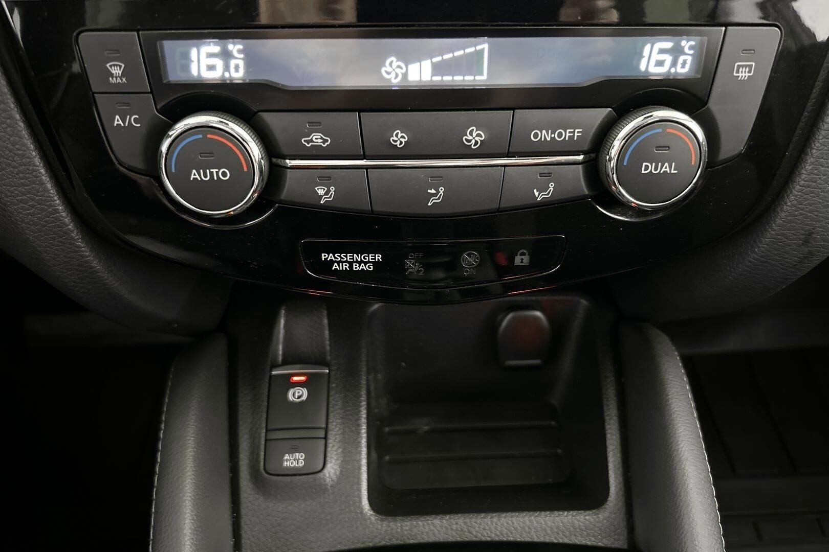Nissan Qashqai iso kuva 19