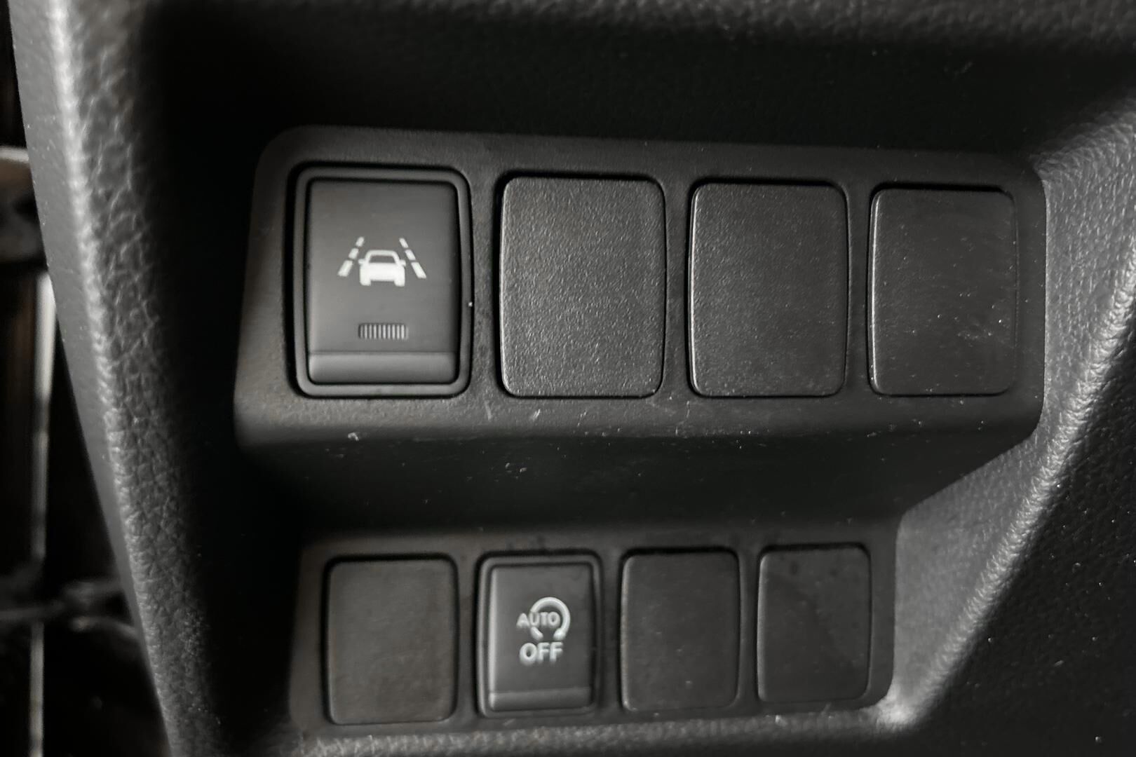 Nissan Qashqai iso kuva 25