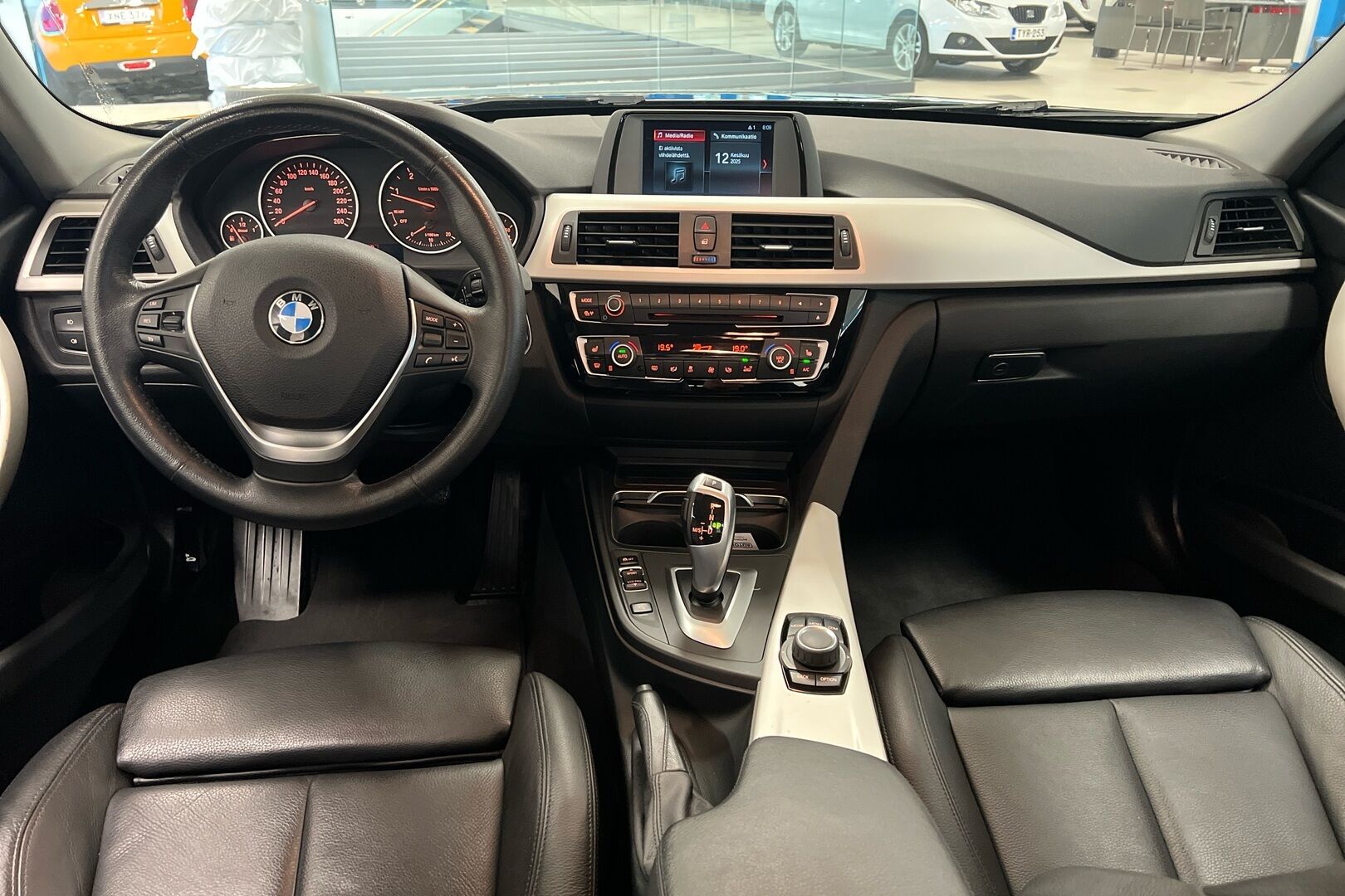 BMW 3-sarja iso kuva 18