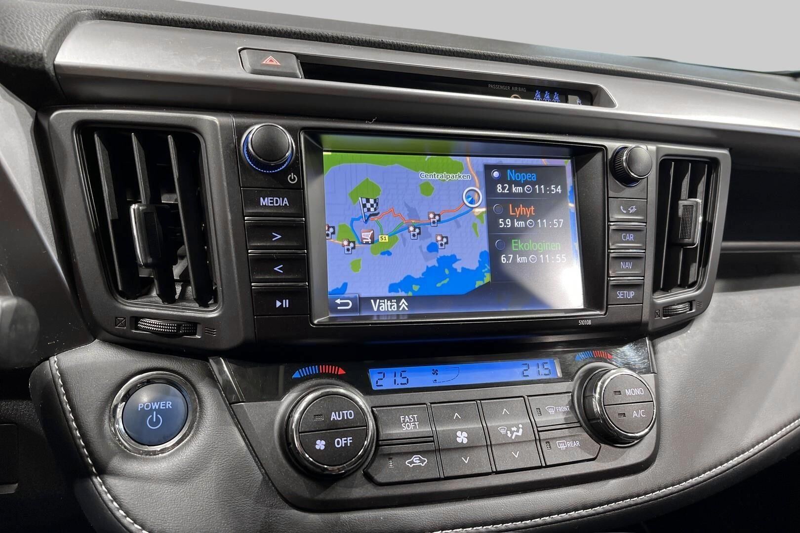 Toyota RAV4 iso kuva 20