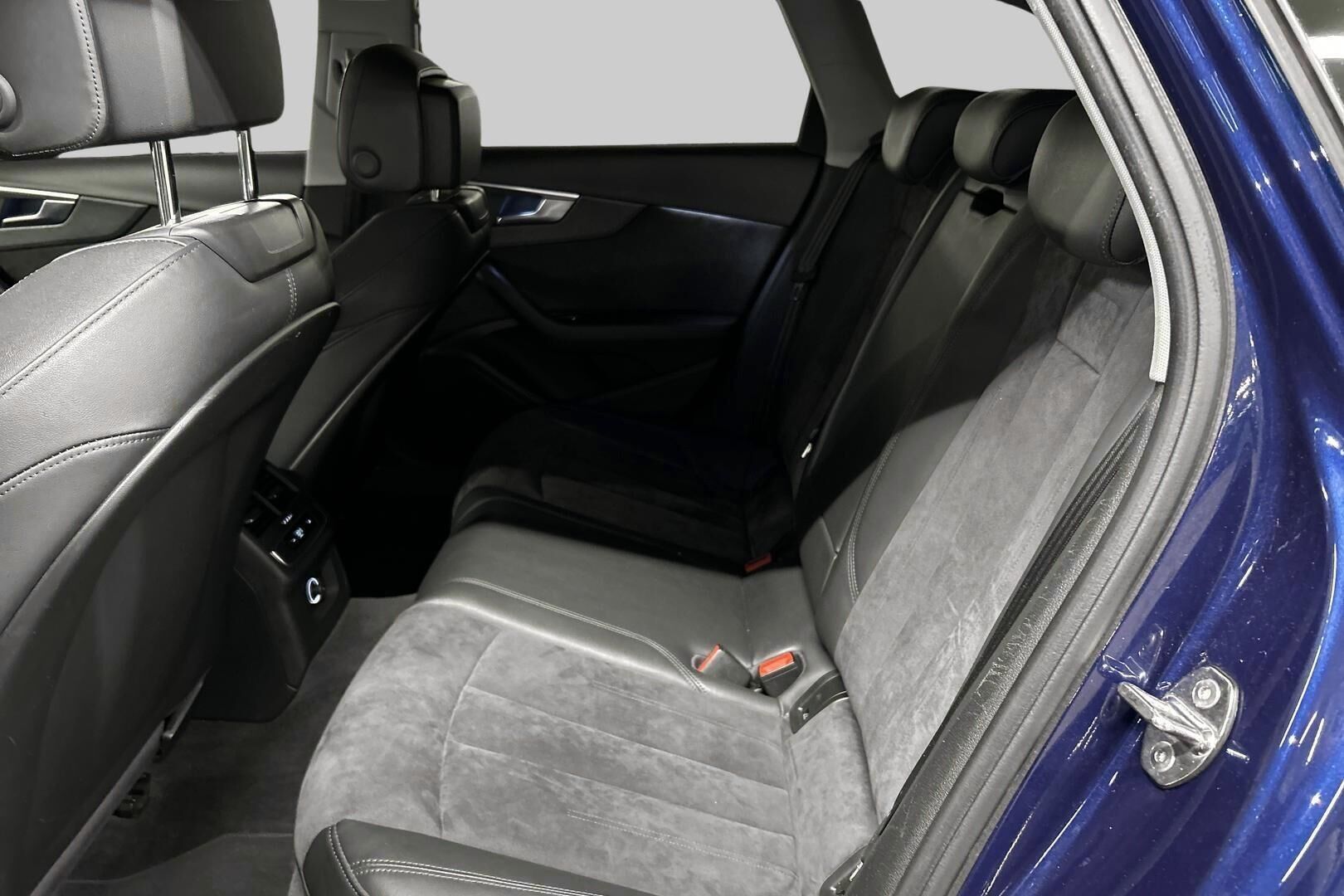 Audi A4 allroad iso kuva 10
