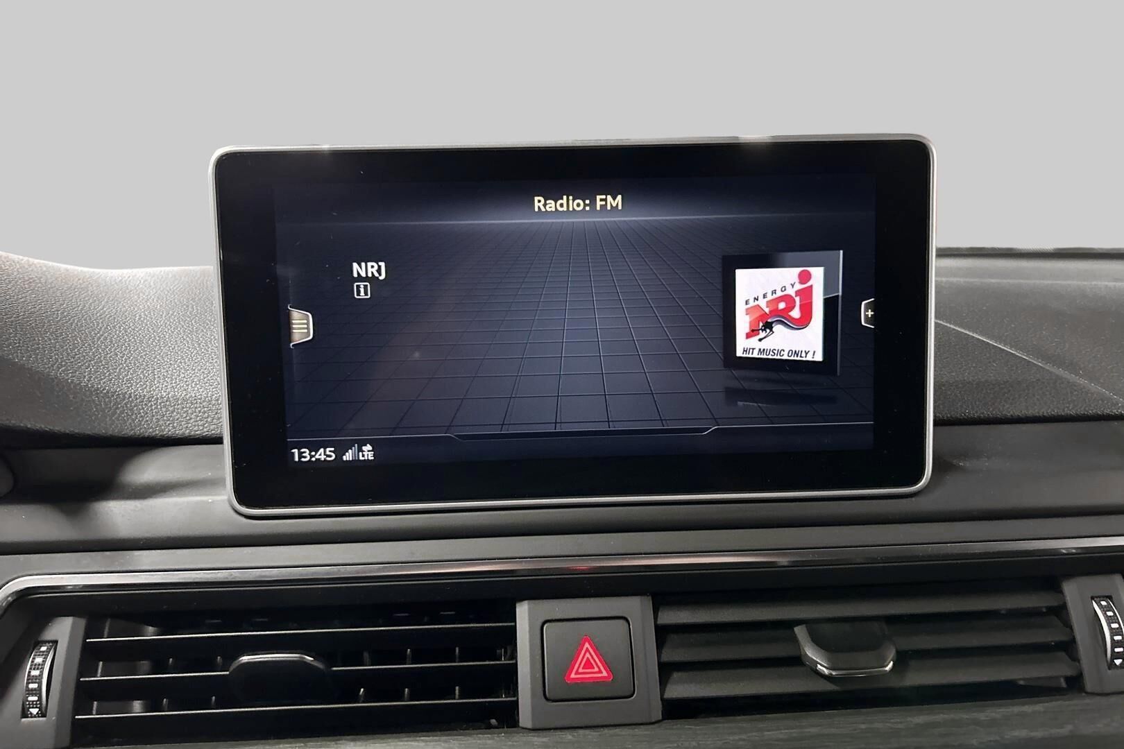 Audi A4 allroad iso kuva 23