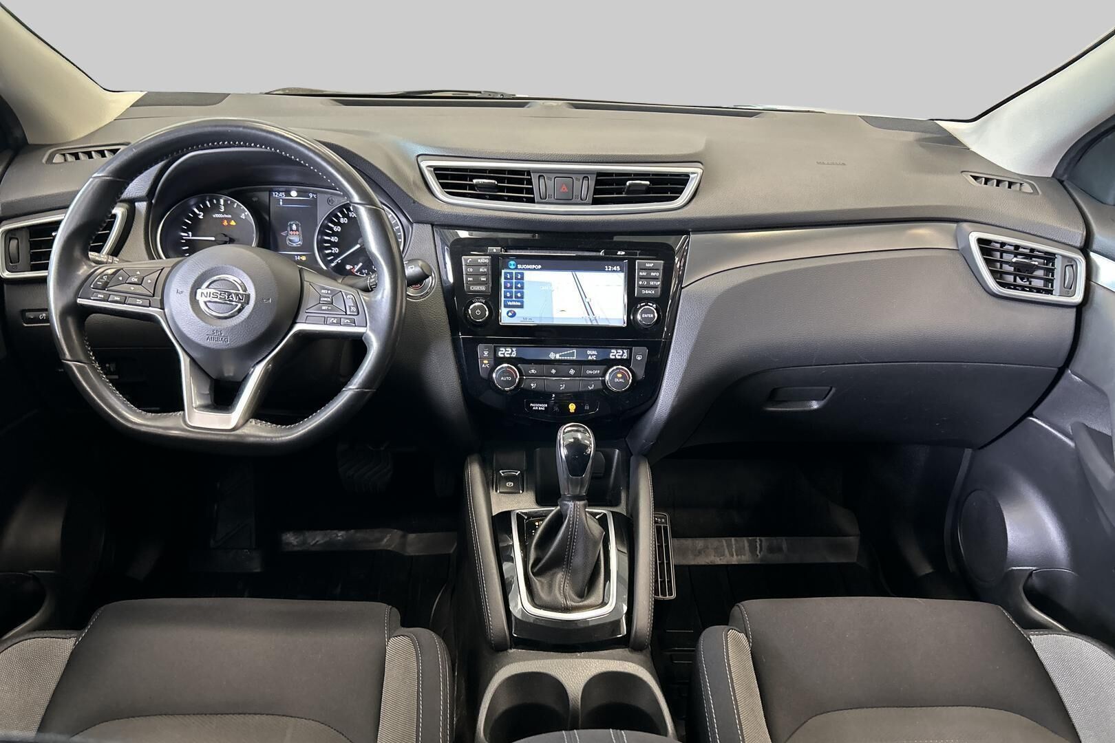 Nissan Qashqai iso kuva 10