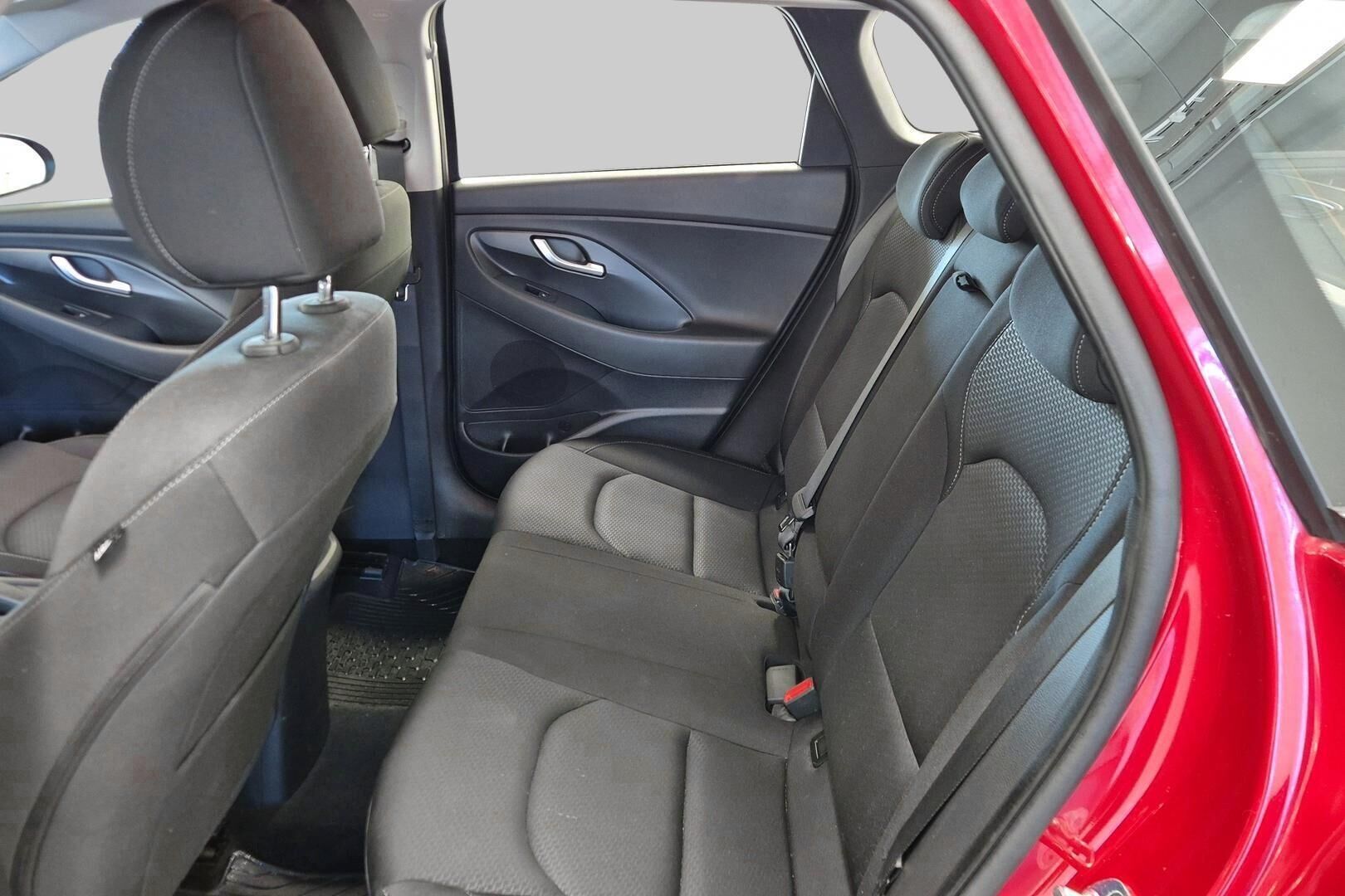 Hyundai i30 Wagon iso kuva 10