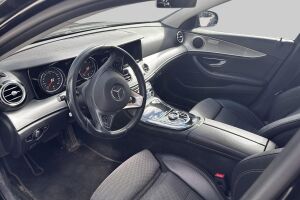 Mercedes-Benz E esikatselu 2