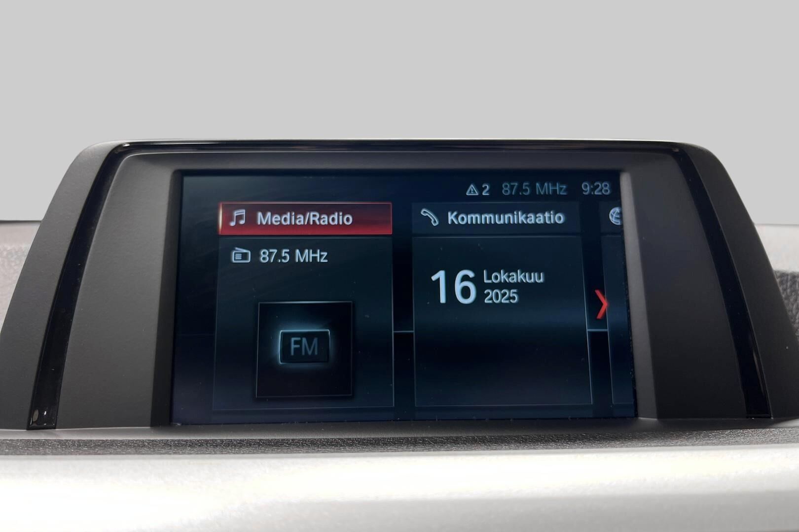 BMW 3-sarja iso kuva 14