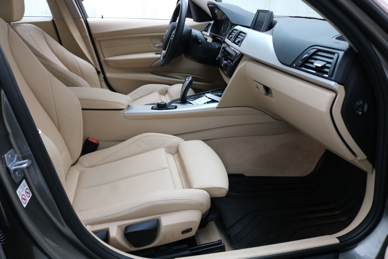 BMW 3-sarja iso kuva 2