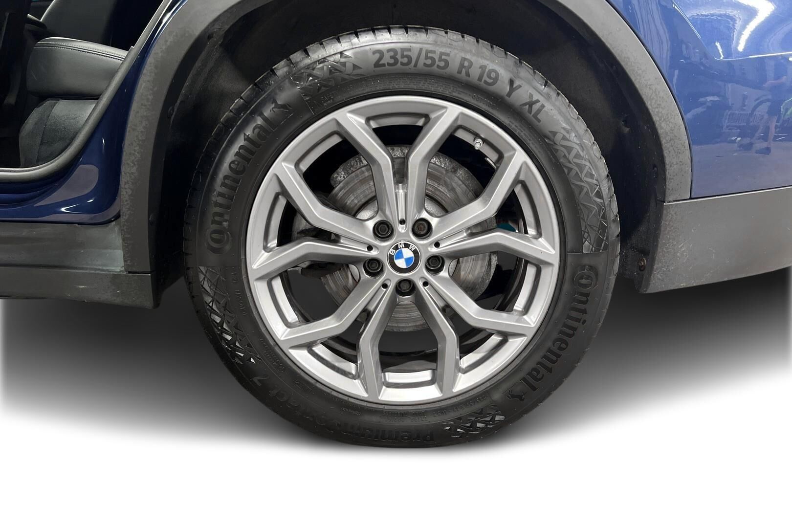 BMW X3 iso kuva 13