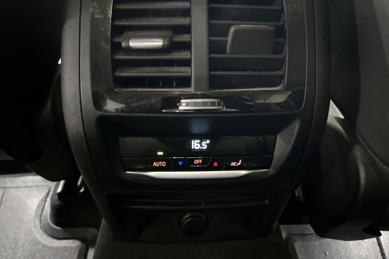 BMW X3 iso kuva 16