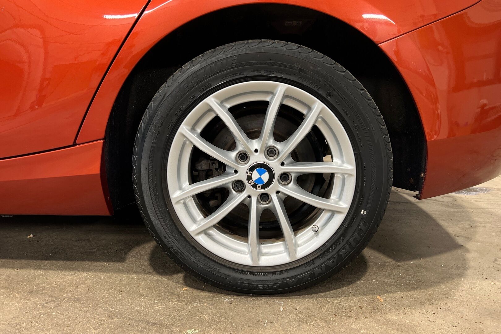 BMW 1-SARJA iso kuva 12