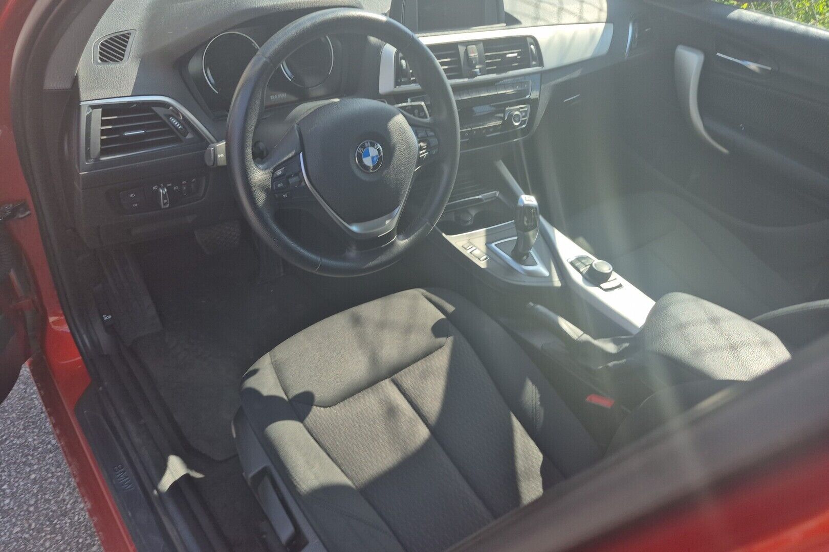 BMW 1-SARJA iso kuva 17