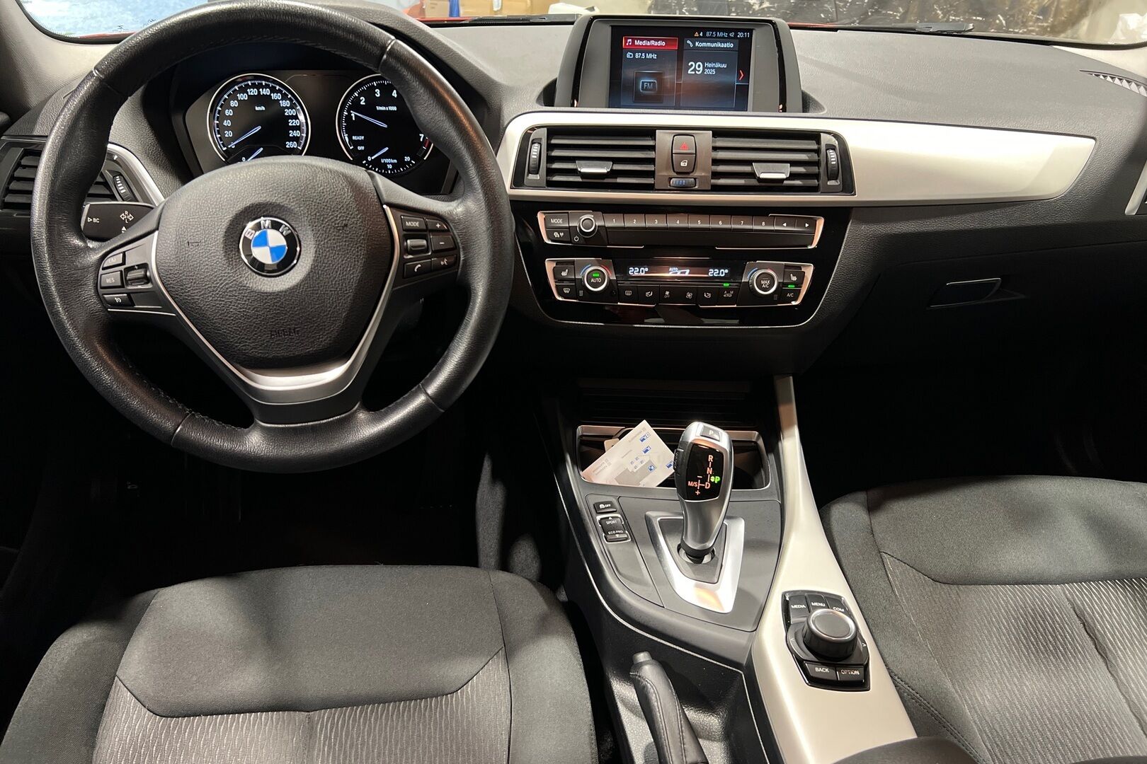 BMW 1-SARJA iso kuva 7