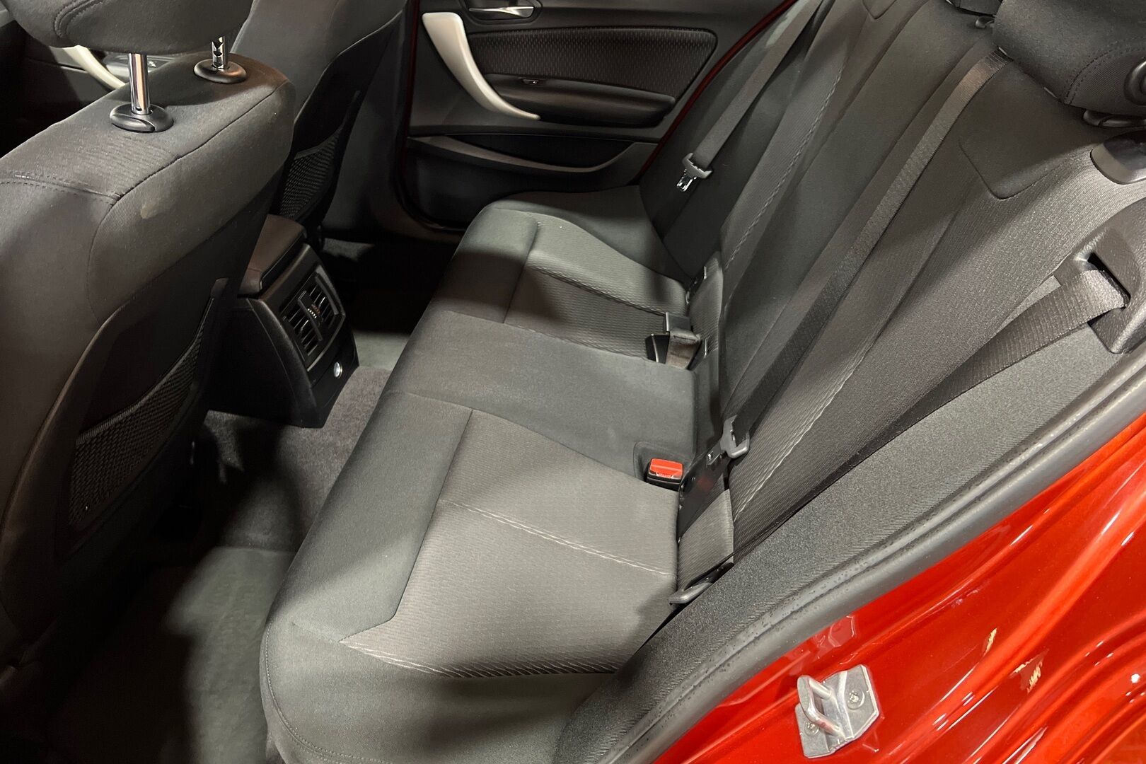 BMW 1-SARJA iso kuva 9