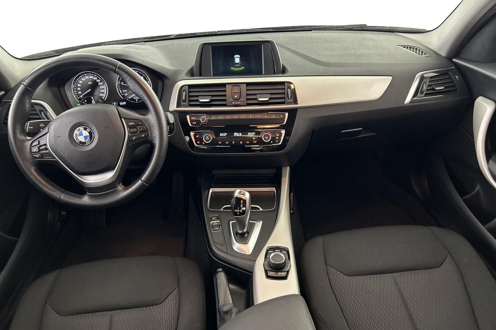 BMW 1-SARJA iso kuva 11