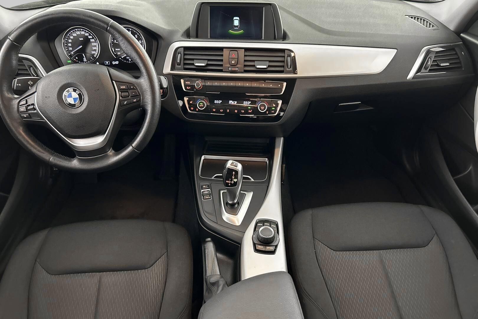 BMW 1-SARJA iso kuva 14
