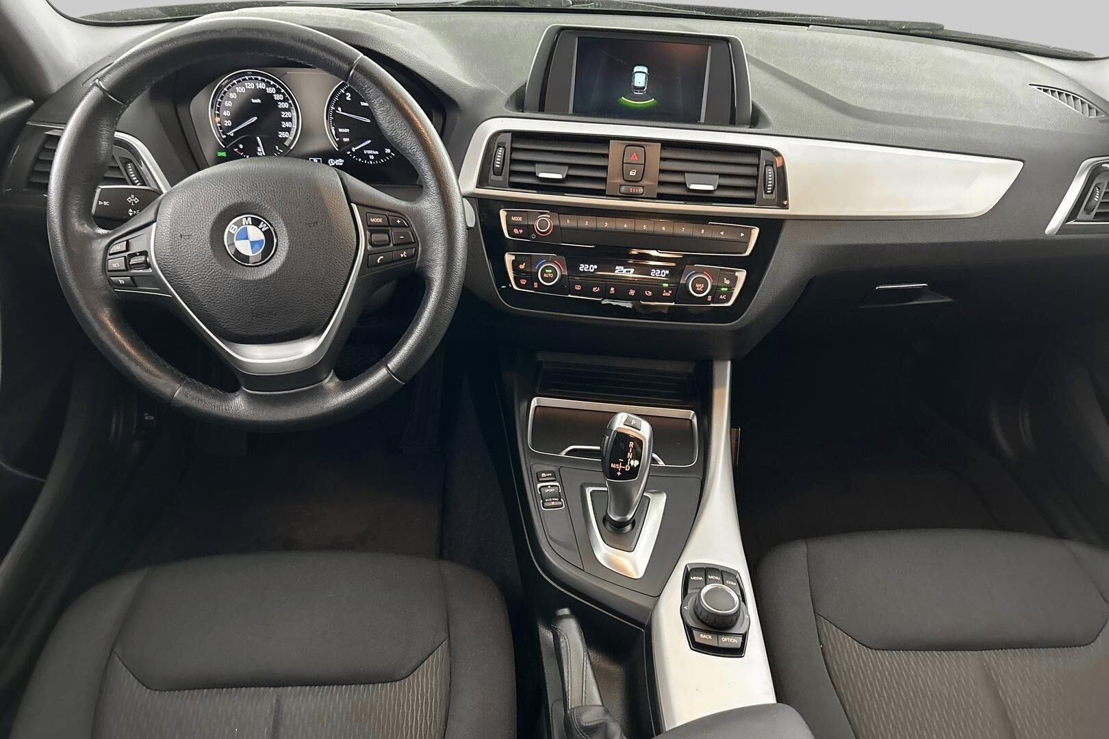 BMW 1-SARJA iso kuva 15