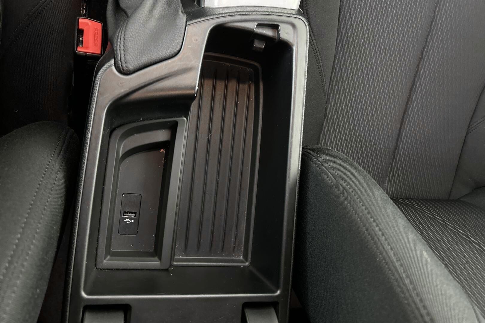 BMW 1-SARJA iso kuva 23