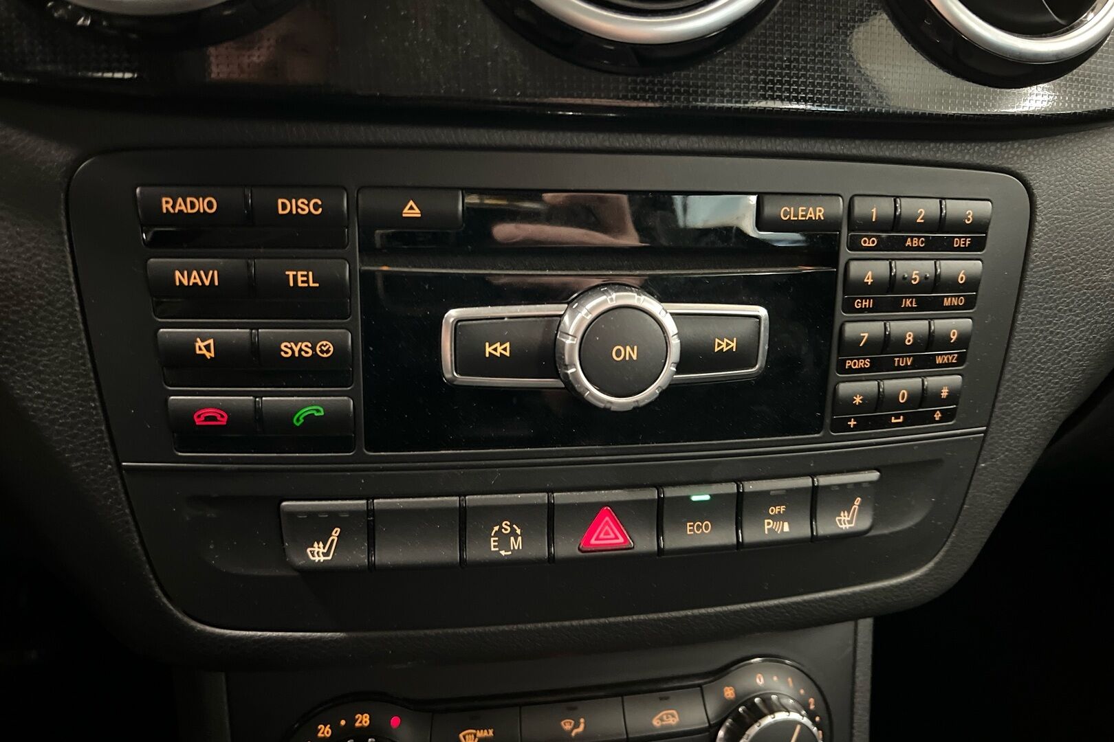 Mercedes-Benz B iso kuva 13