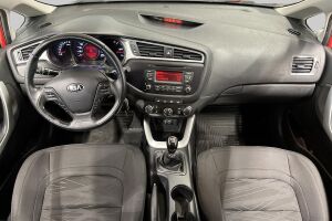 Kia cee'd esikatselu 11