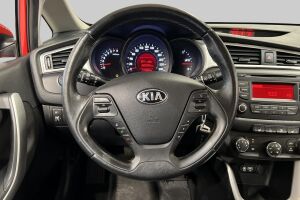 Kia cee'd esikatselu 24