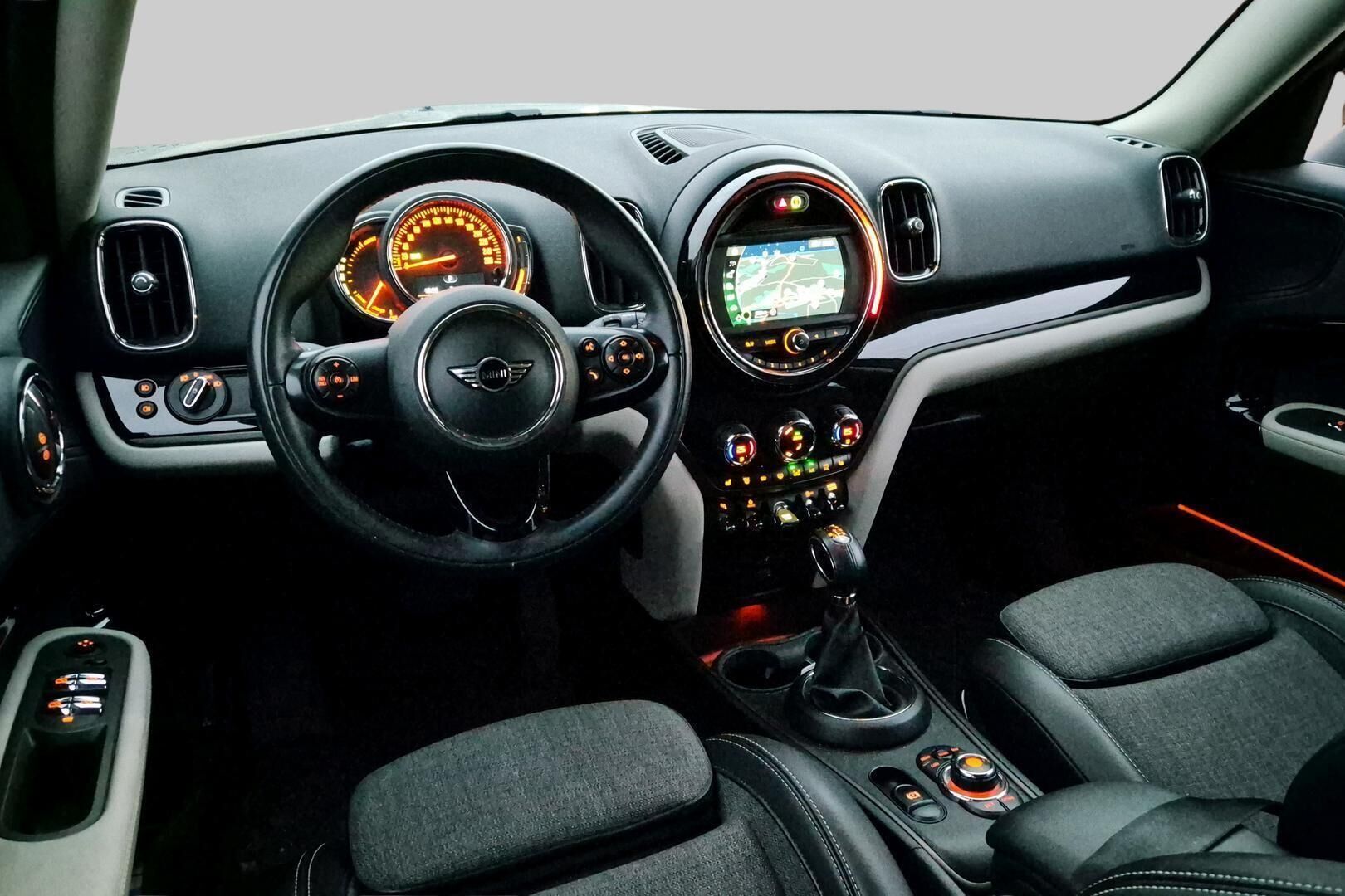MINI Countryman iso kuva 1