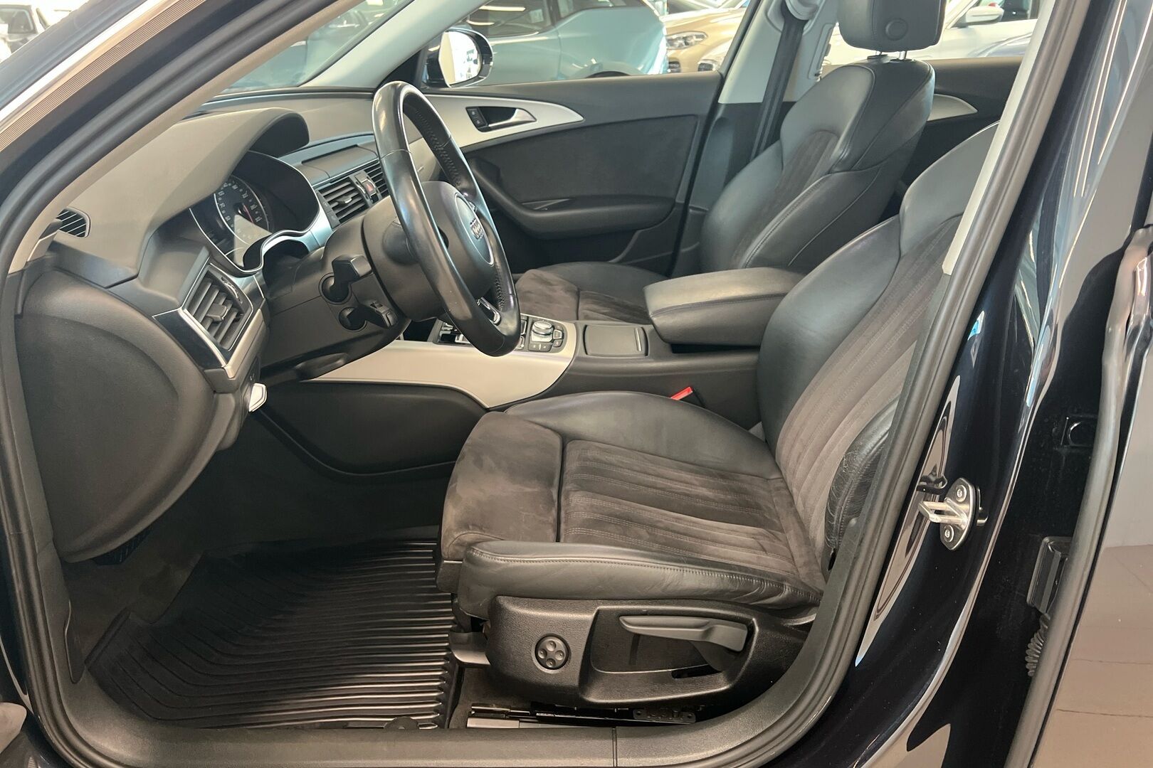 Audi A6 iso kuva 7